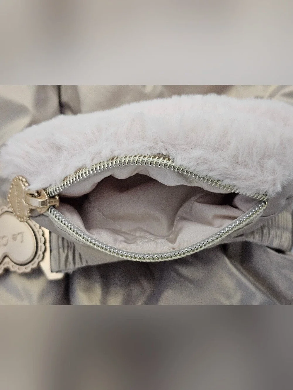 chic le metallic